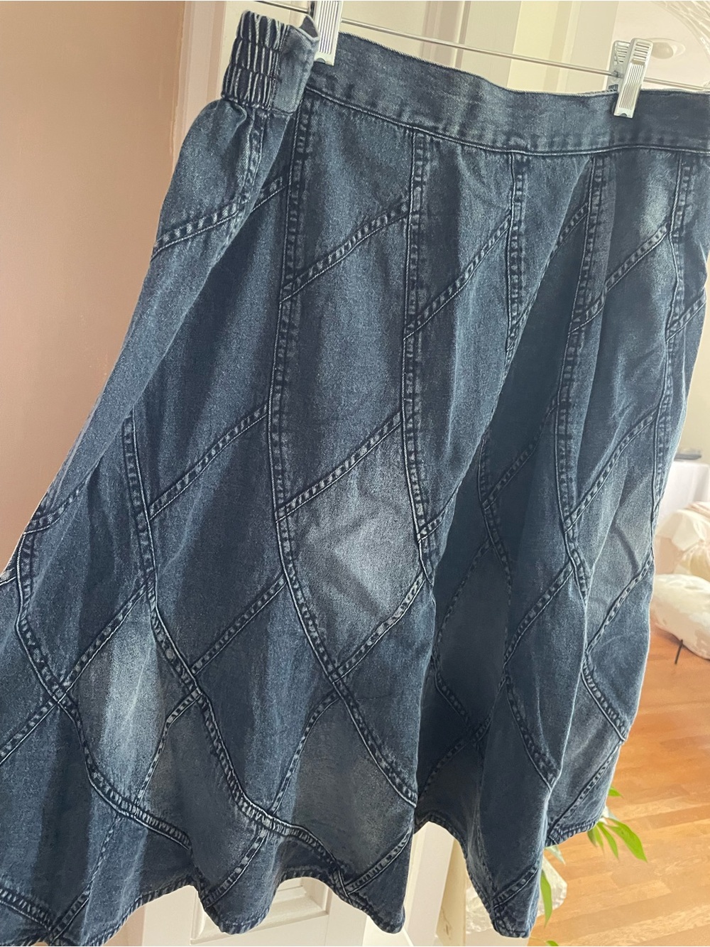 Studio West skirt size large